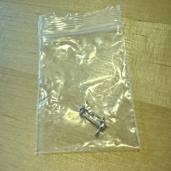 Flat Back Tulip Stud Earrings - Picture 3 of 5